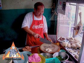 Sidewalk Guide to Bangkok's Finest Street Vendors - Saochingcha Area - Chaiyo