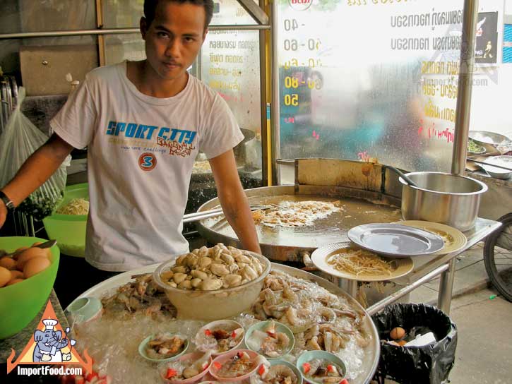 Chow Lei Bangkok Offers Fresh Seafood Stir-Fry