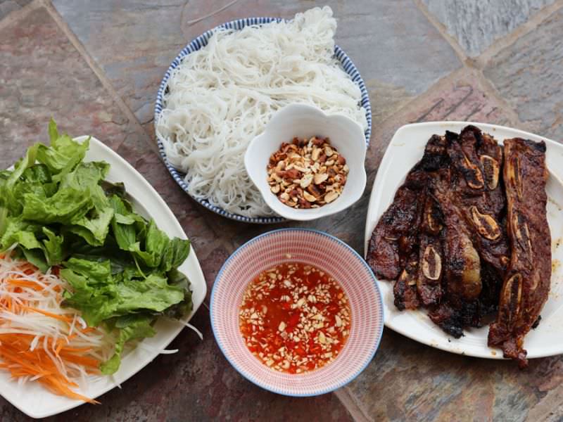 Korean Barbecue Rib Noodle Salad