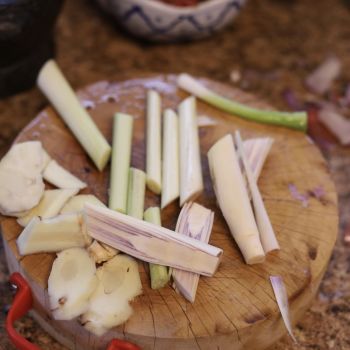 Galangal and Lemongrass for Aroy D