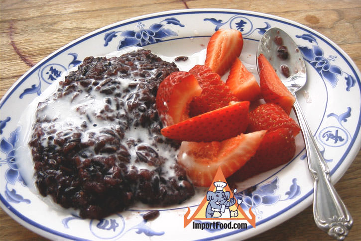 Mixed Sticky Rice & Coconut Milk with Fruit, 'Khao Neeo Dahm Polamai'