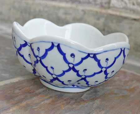 Thai Ceramic, handpainted lotus bowl 6