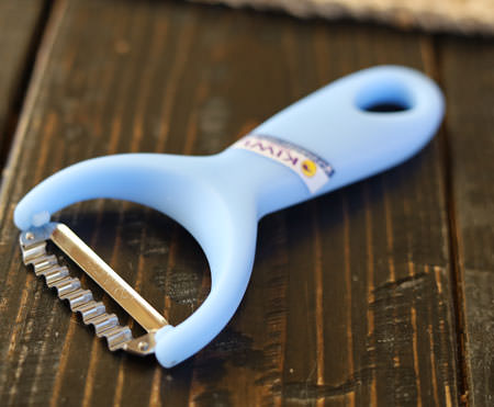 Pro-Slice Peeler, Kiwi brand