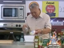 Prime Minister of Thailand Cooking Show, Tasting Grumbling