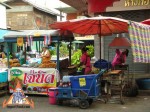 thai-meatball-vendor-01.jpg