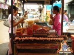 thai-meatball-vendor-05.jpg