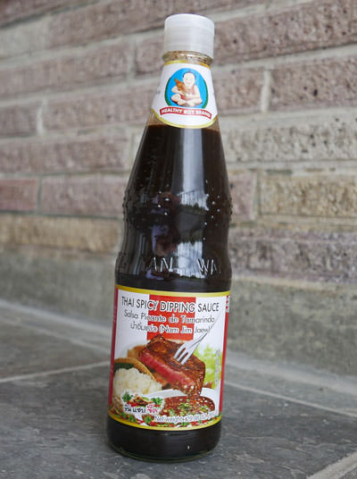 Thai Spicy Dipping Sauce, Healthy Boy brand, 30 oz bottle